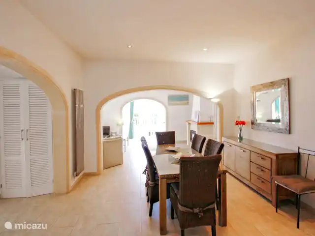 Alquiler a largo plazo, España, Costa Blanca, Benissa, villa Michelle vista al mar y piscina privada