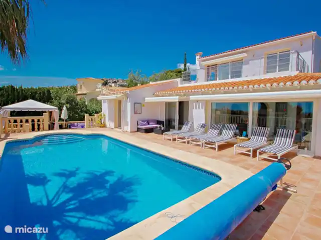 Alquiler a largo plazo, España, Costa Blanca, Benissa, villa Michelle vista al mar y piscina privada