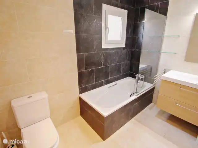 Alquiler a largo plazo, España, Costa Blanca, Benissa, villa Michelle vista al mar y piscina privada
