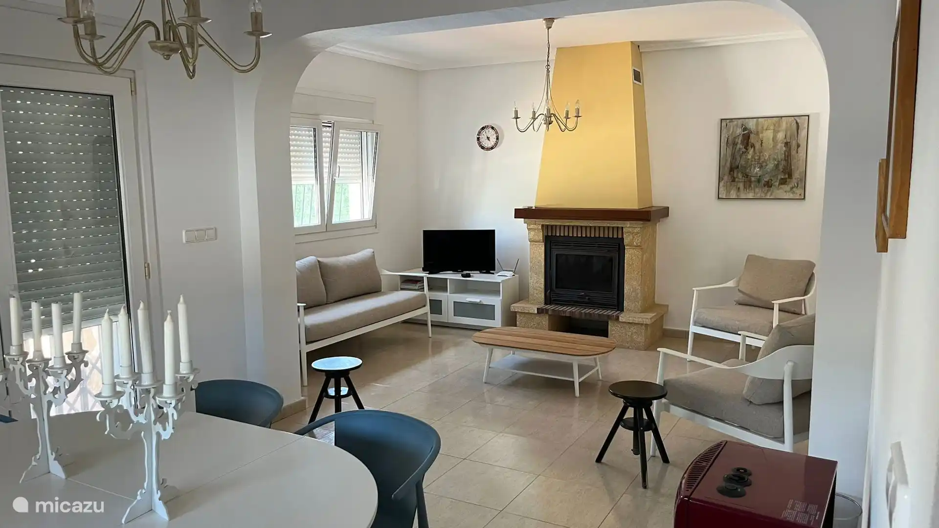 Wohnzimmer mit Klimaanlage