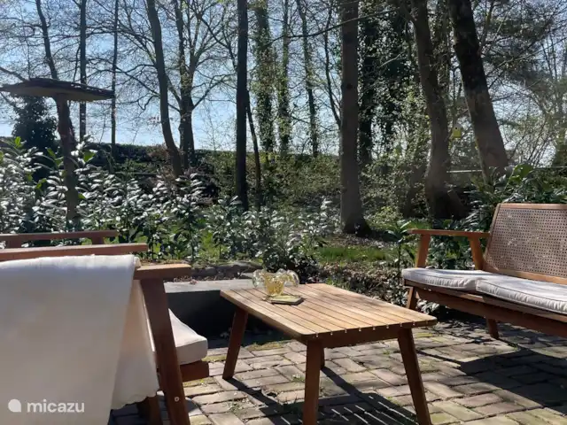 casa vacacional en Países Bajos, Barbante Septentrional, Molenschot – The Lazy Finch Asiento delantero jardín