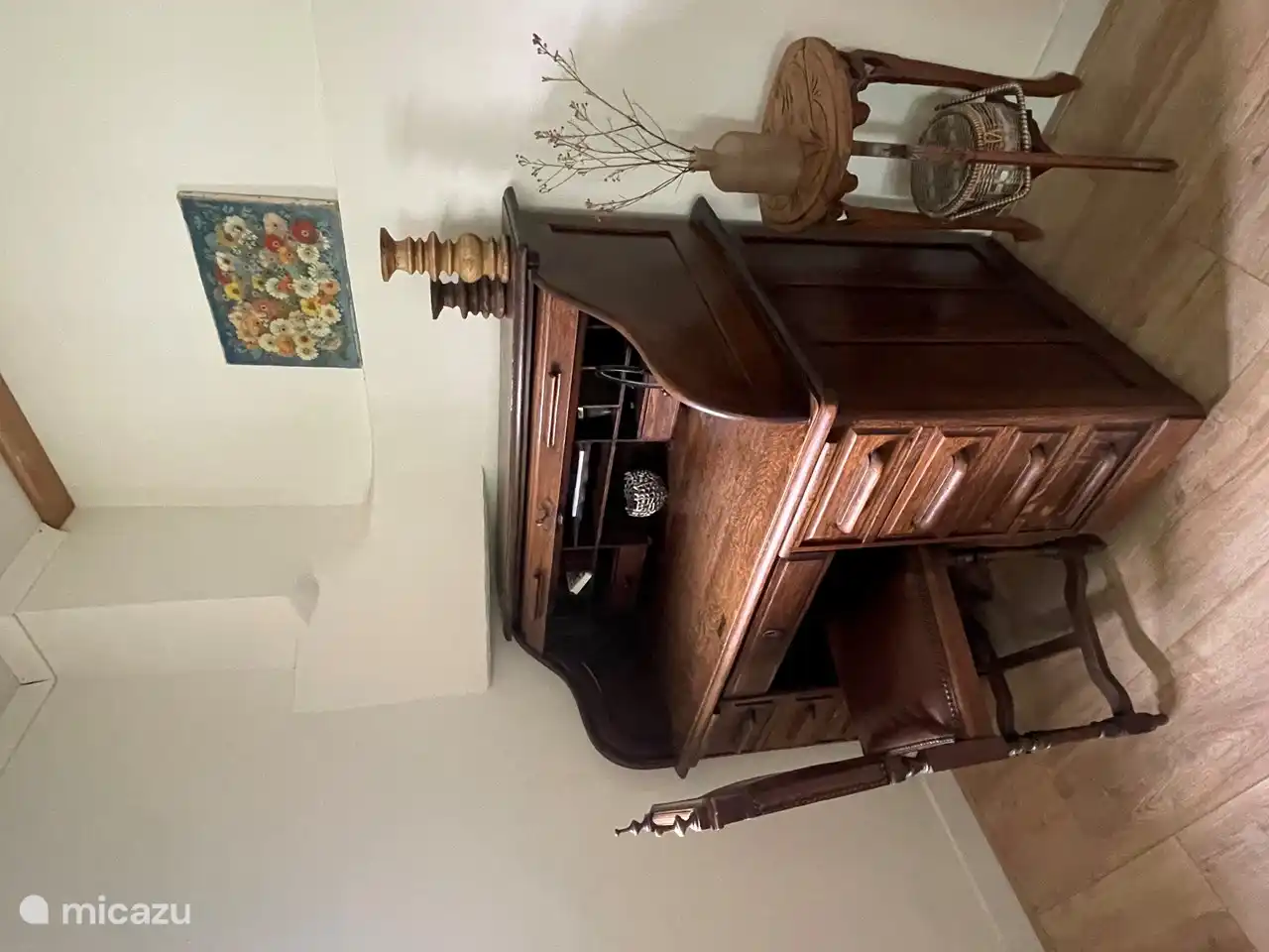 Bureau in de werkkamer. 