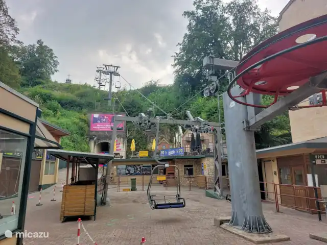 Papillons | Pays-Bas, Limbourg, Simpelveld - maison de vacances Si vous aimez un peu plus d’activité, visitez la tour Wilhelmina à Valkenburg (téléphérique, piste de luge, curling, mini-golf, laser game, etc.)
https://kabelbaanvalkenburg.nl/horeca/wilhelminatoren/