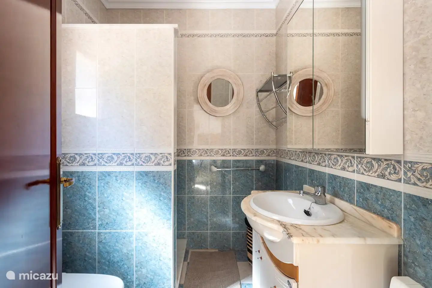 Badezimmer (En Suite)