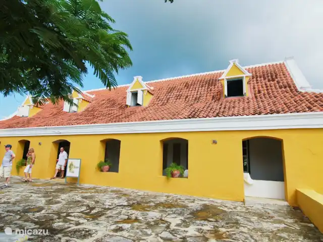 La retraite du gouverneur | Curaçao, Banda Abou (ouest), Fontein - villa Le manoir Kenepa qui fait également partie du musée Tula.