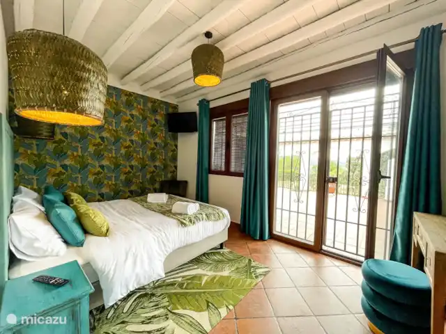 Villa Los Arrendajos, Montefrío, huren in Spanje, Andalusië, Montefrio - villa blauwe slaapkamer met airco