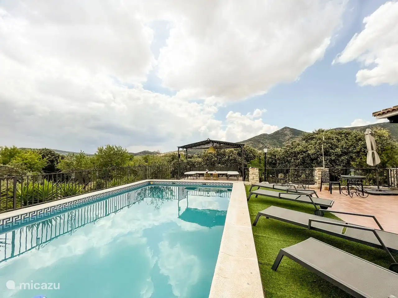 alles innerhalb des eingezäunten Gartens