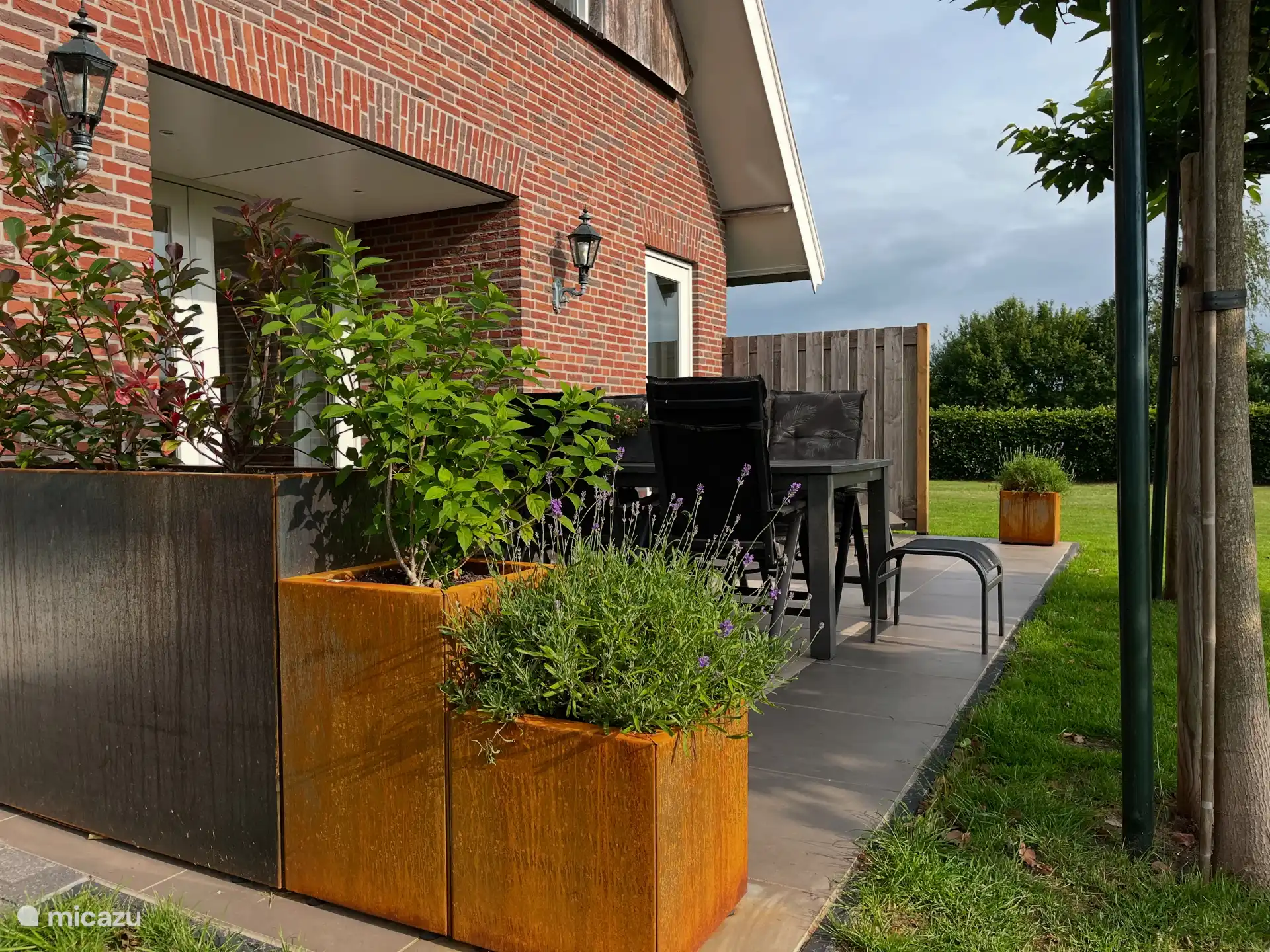 Ferienhaus mit Terrasse.