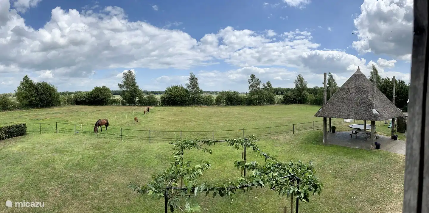 Panoramablick von den Schlafzimmern.