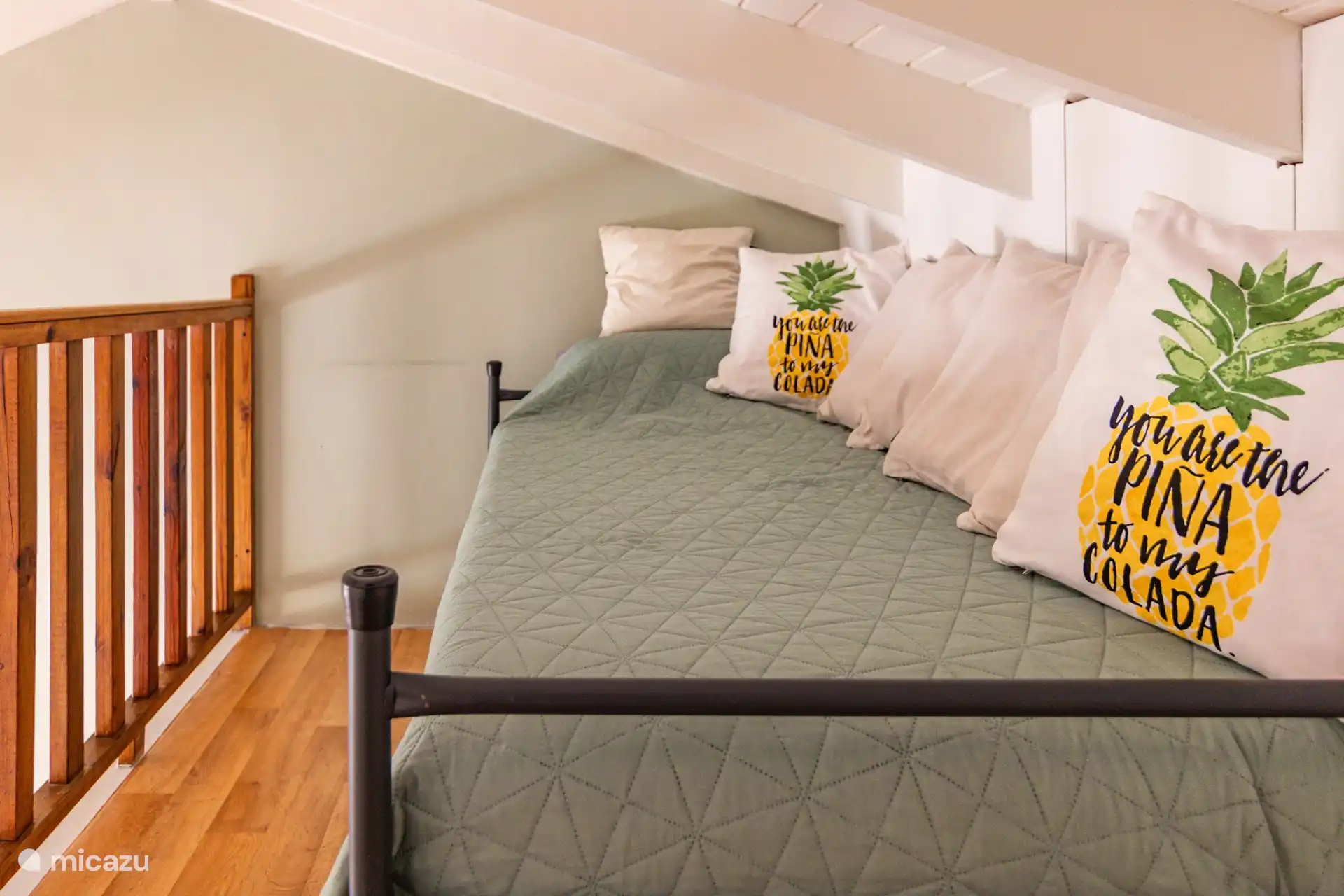 Extra 1 person bed on the loft/loft