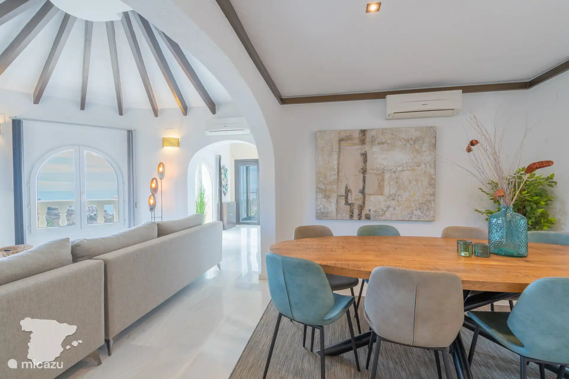 Wohnzimmer im Obergeschoss – Essbereich