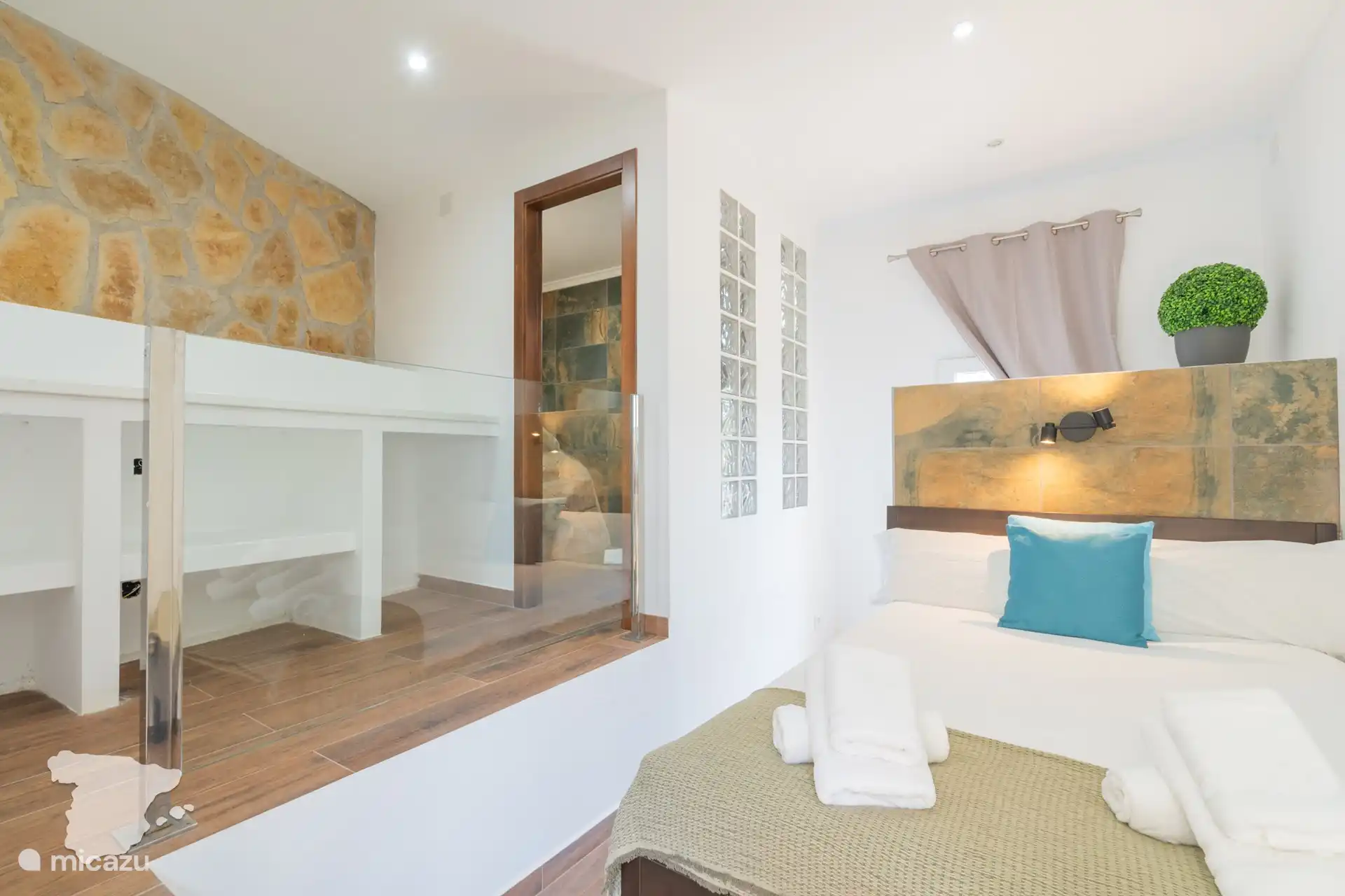 Schlafzimmer 4 – befindet sich im separaten Raum des Hauses