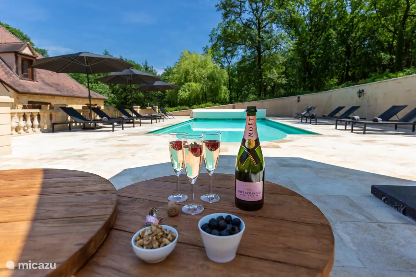 Luxuriöses Ferienhaus mit heißem Pool in Frankreich, Dordogne, Rampieux - Ferienhaus