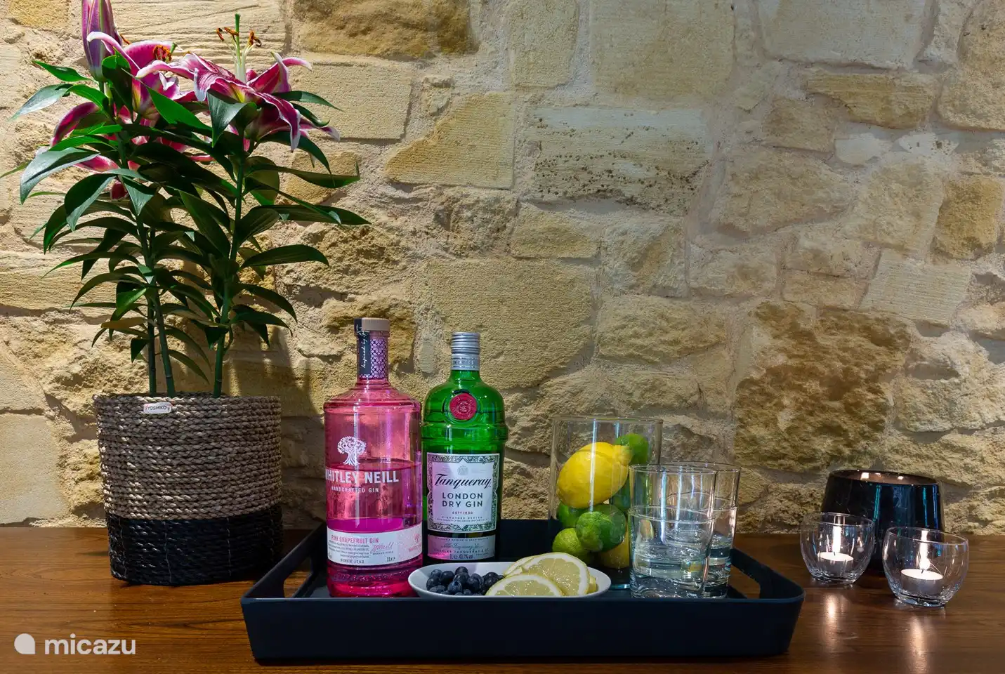 Wohnzimmer-Sideboard (Spiele drinnen)