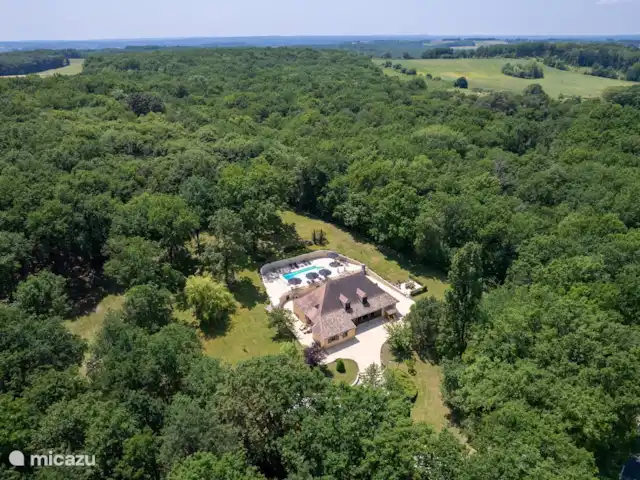 Maison de vacances de luxe avec piscine chaude | France, Dordogne, Rampieux - maison de vacances Vue du drone