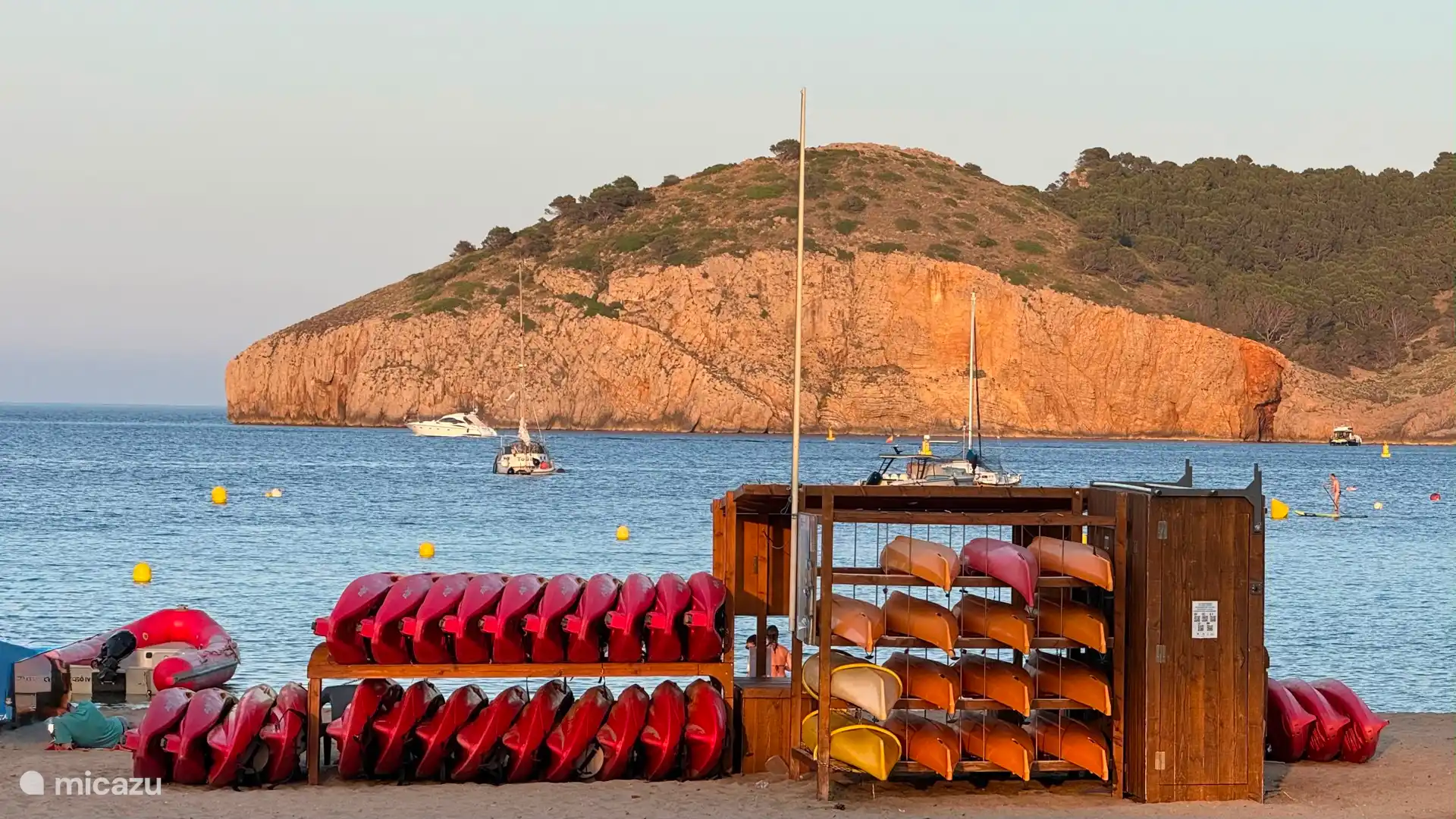 Cala Montgo