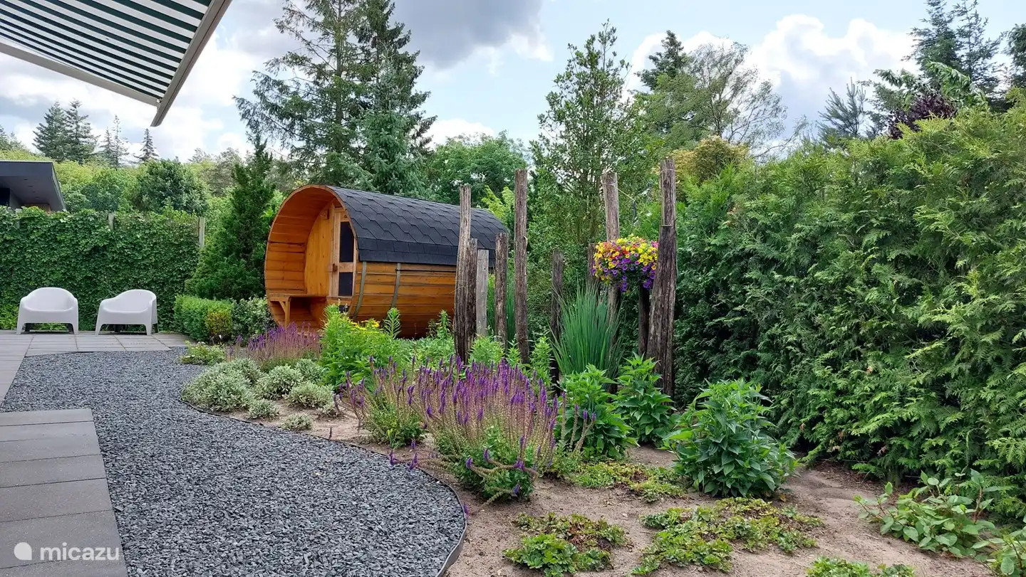 Barell sauna met zitje