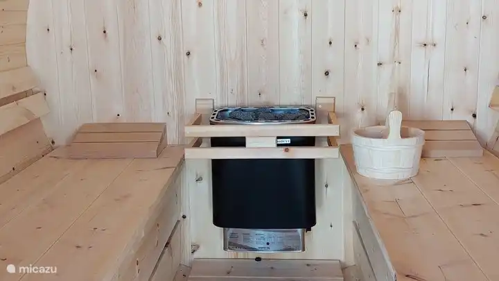 Binnenzijde sauna bij huisje de Lariks