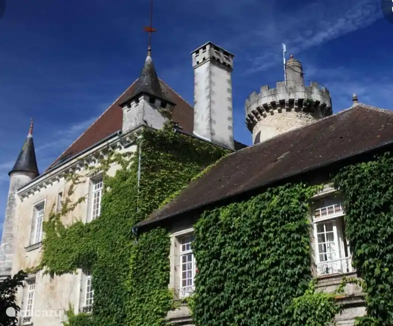 Ch&#226;teau le Verdoyer