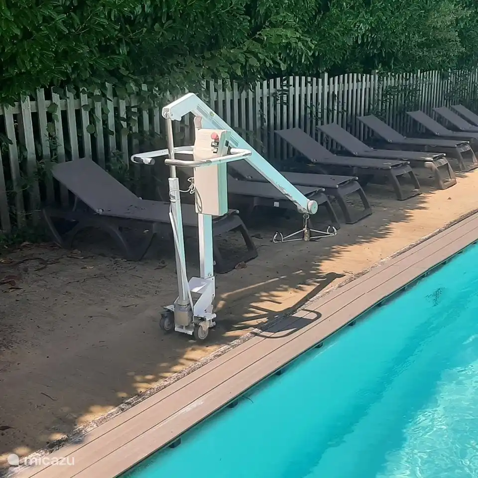 Si es necesario, el camping dispone de un elevador m&#243;vil.