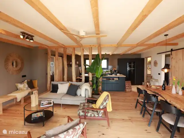 Houten villa op landgoed Barcelona  huren in Spanje, Barcelona, Sant Andreu de Llavaneres  - chalet Open keuken en woonkamer