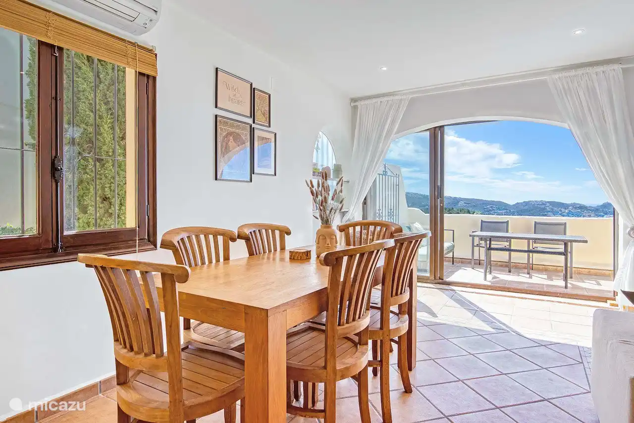 Uitzicht vanuit woonkamer Dulce Amor