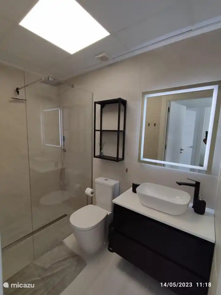 Badezimmer im ersten Stock.