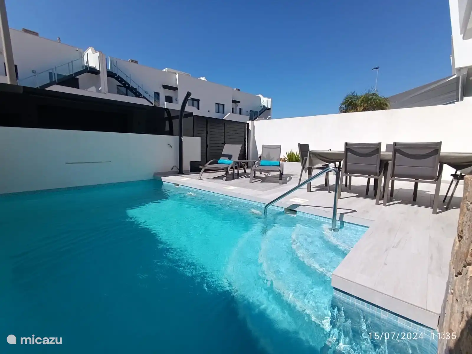 Der nach Süden ausgerichtete Garten.