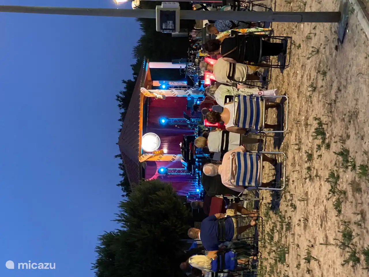 Free Jazz Konzert hinter dem San Blas Wald. Im Sommer finden regelmäßig Veranstaltungen in fußläufiger Entfernung statt.