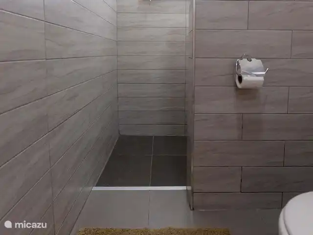 villa en Curazao, Banda Arriba (este), Montaña Abou – Villa Ambrosía Baño 1