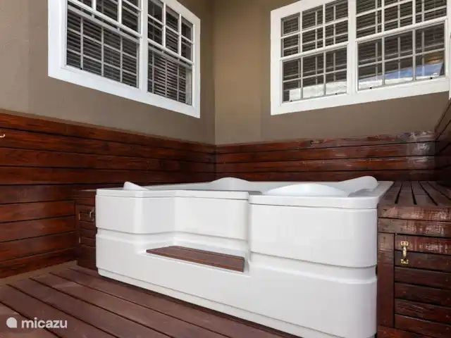 villa en Curazao, Banda Arriba (este), Montaña Abou – Villa Ambrosía Jacuzzi