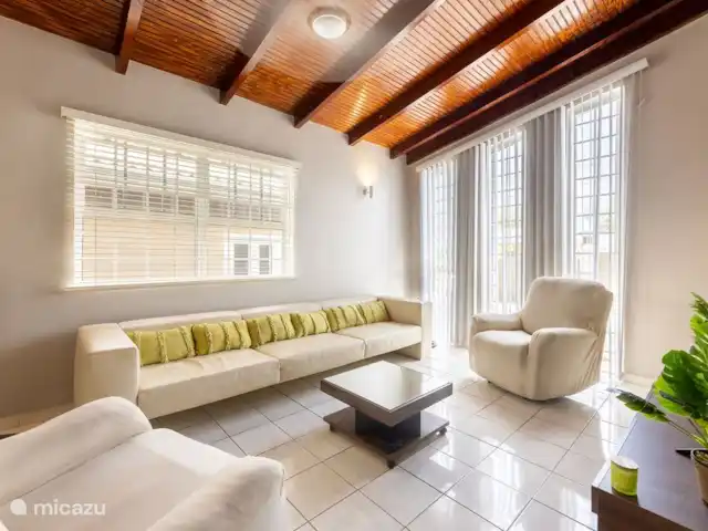 villa en Curazao, Banda Arriba (este), Montaña Abou – Villa Ambrosía Sala de estar