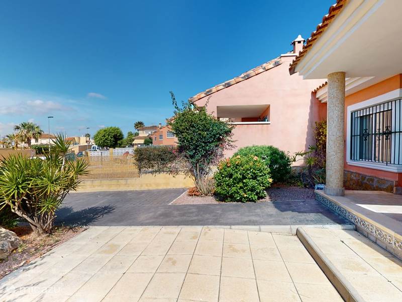 Holiday home in Spain, Costa Blanca, Muchamiel - Alicante Chalet Beautiful house on a corner plot