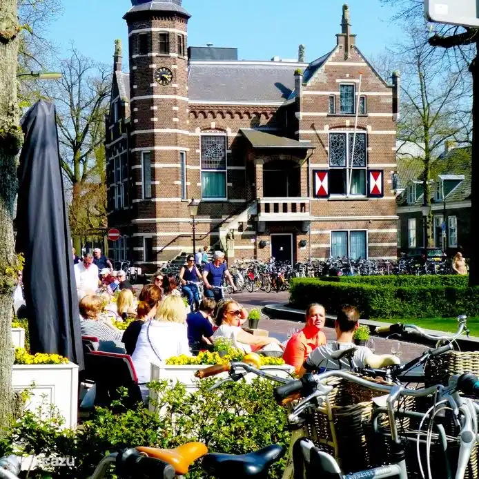 Zentrum Oisterwijk Terrassen und Geschäfte