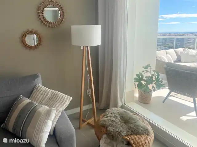Gran Canet: luxe, strand, Valencia! huren in Spanje, Valencia, Canet d'En Berenguer - appartement sfeervolle woonkamer met smart tv