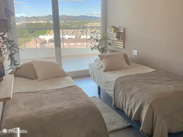 Gran Canet: luxe, strand, Valencia! huren in Spanje, Valencia, Canet d'En Berenguer - appartement 2e slaapkamer met openslaande deur naar het achterterras