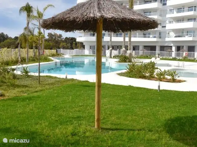 Gran Canet: luxe, strand, Valencia! huren in Spanje, Valencia, Canet d'En Berenguer - appartement De mediterrane tuin, ligweide en grote inloopzwembad op de begane grond