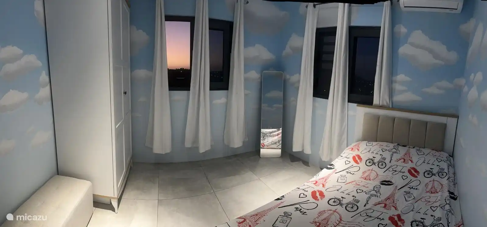 photo panoramique de la chambre