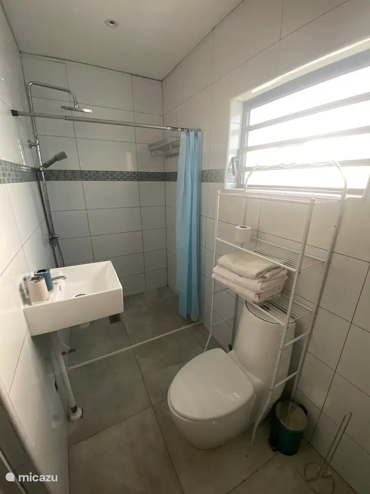 Une des salles de bains.