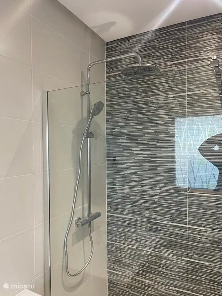 nouvelle salle de bain au rez-de-chaussée