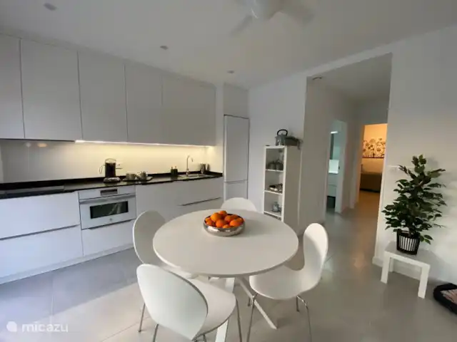 Location de Vacances Espagne, Costa Cálida, Mazarrón, villa - Villa Nikki-Adore Cuisine spacieuse luxueuse avec table à manger...