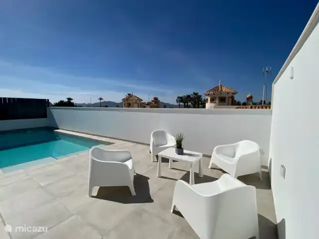 Location de Vacances Espagne, Costa Cálida, Mazarrón, villa - Villa Nikki-Adore Beau coin salon avec parasol..