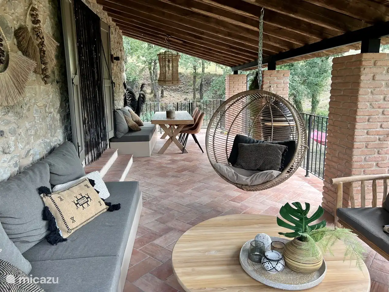 Die Sitzecke in der Loggia