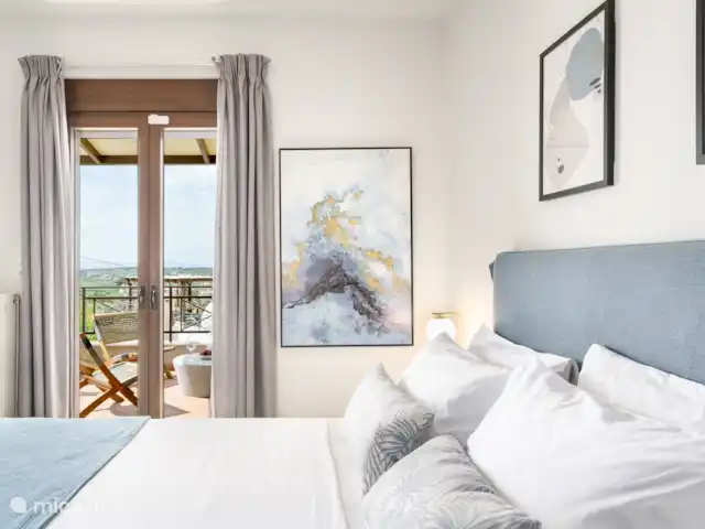Villa Los Pacos | Grèce, Crète, Adele - villa Chambre principale avec accès au balcon supérieur salon