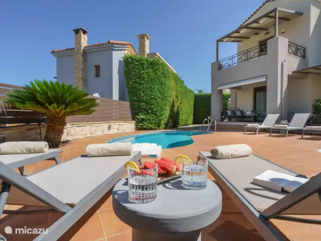 Villa Los Pacos | Grèce, Crète, Adele - villa Piscine Chaises longues