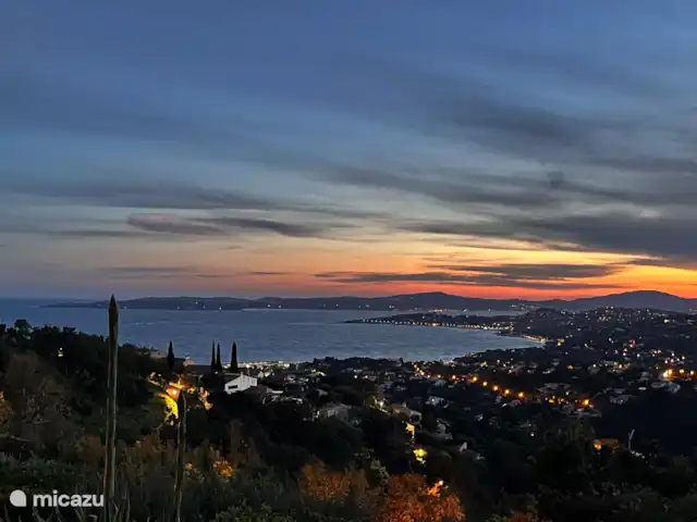 Villa Xenia avec vue imprenable sur la mer | France, Côte d'Azur, Les Issambres - villa Vue sur Saint Tropez au coucher du soleil