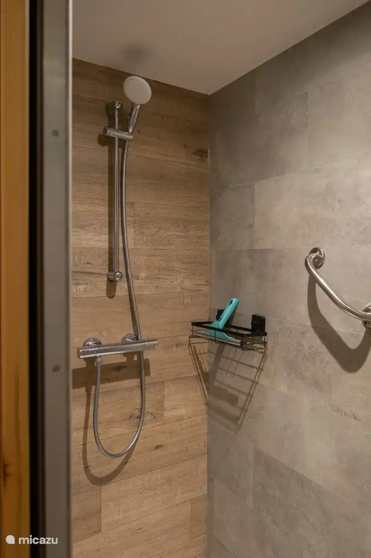 Dusche im Obergeschoss