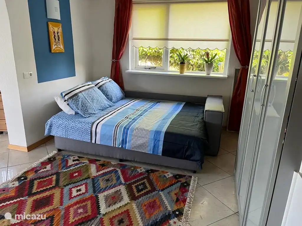 hier im 2. Teil eine Schlafcouch für 2 Personen