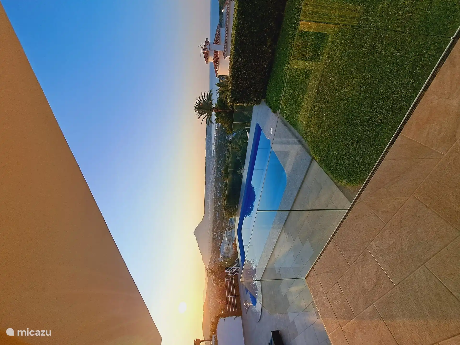 Hauptschlafzimmer 1 Pool & Meerblick