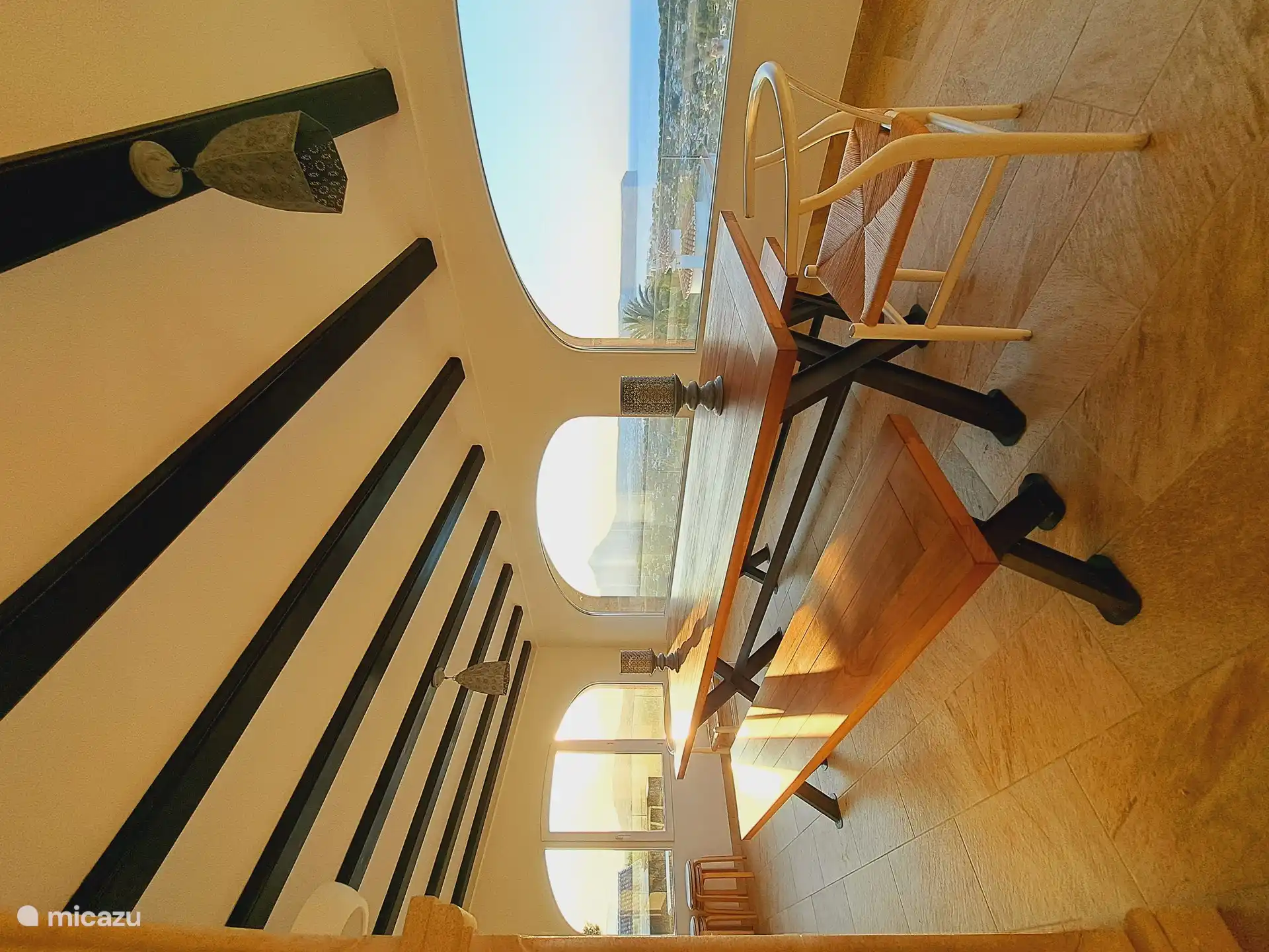 Esszimmer & Meerblick